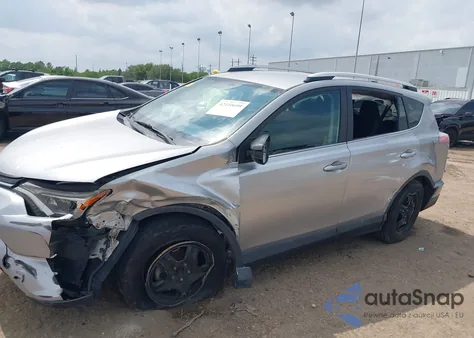 2016 Toyota Rav4 Le z USA, uszkodzony, nr VIN 2T3ZFREV2GW307917
